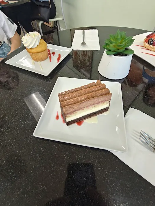 Gerhard's Elegant European Desserts Picture 3