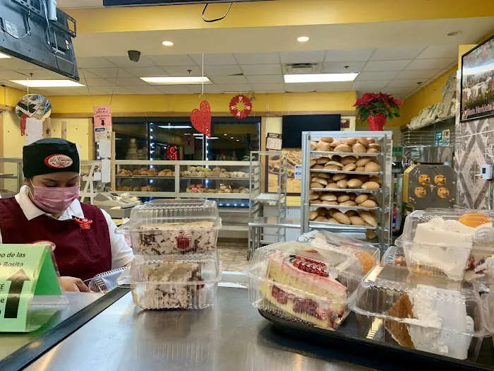 La Chicanita Bakery Picture 8