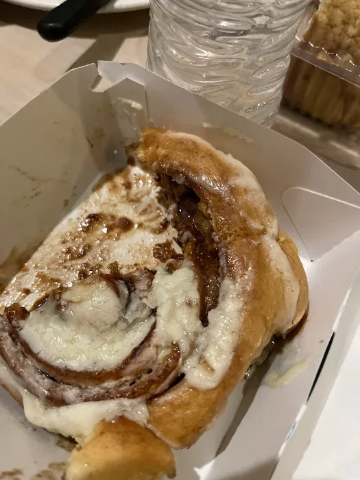 Cinnabon Picture 6