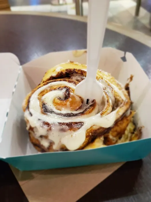 Cinnabon Picture 3