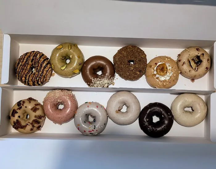 Petit Three Doughnuts Picture 9