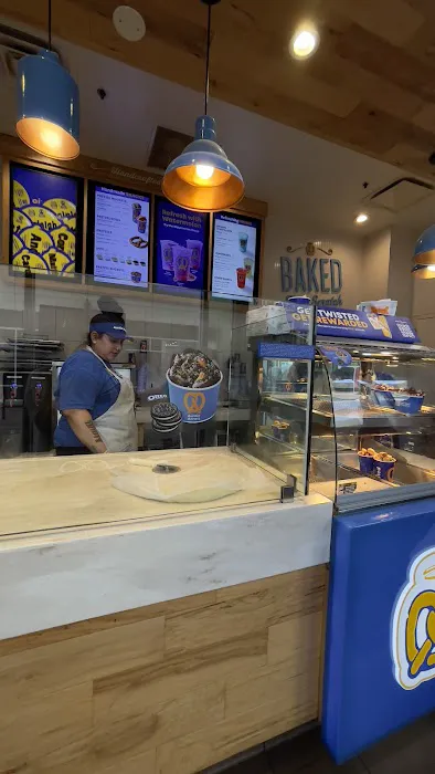 Auntie Anne's Picture 3
