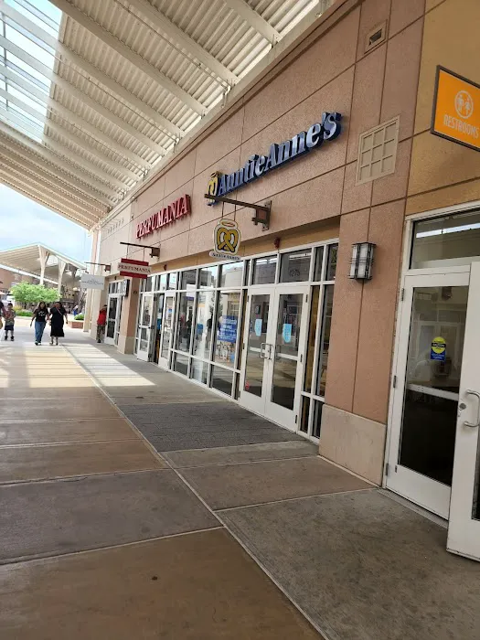 Auntie Anne's Picture 6