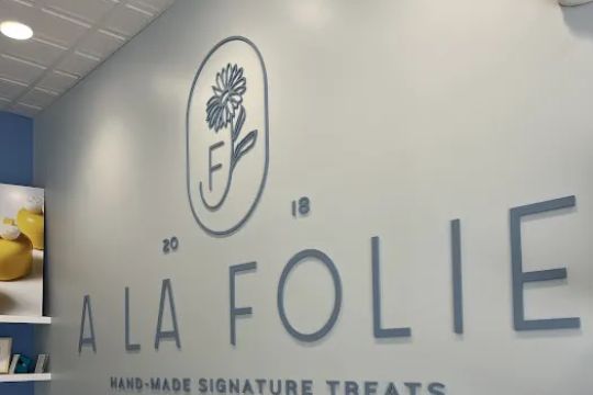 A LA FOLIE