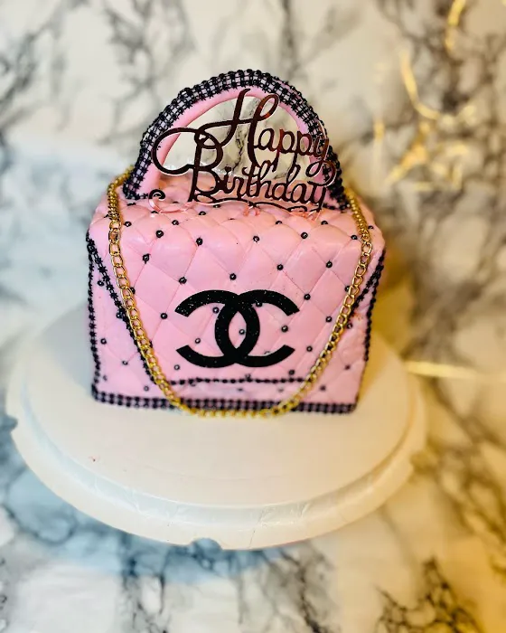 Queen Cupcakes (Inquire via email Only) Picture 3