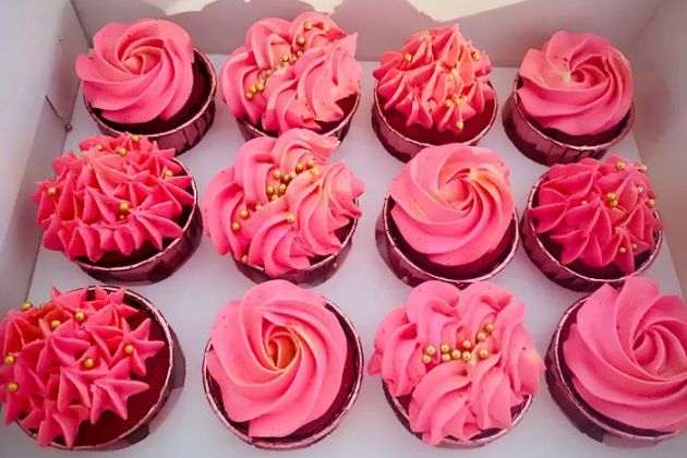 Queen Cupcakes (Inquire via email Only)