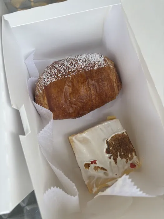 Lavish Bakehouse Picture 2