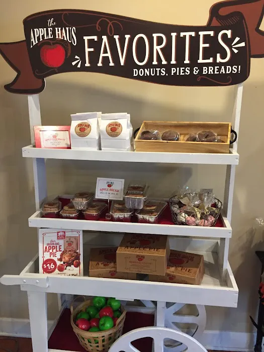 Long Grove Apple Haus Picture 8