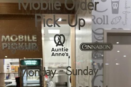 Cinnabon