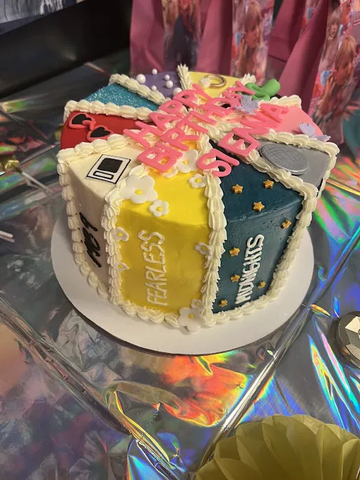 Haylie B's Bakery Picture 10