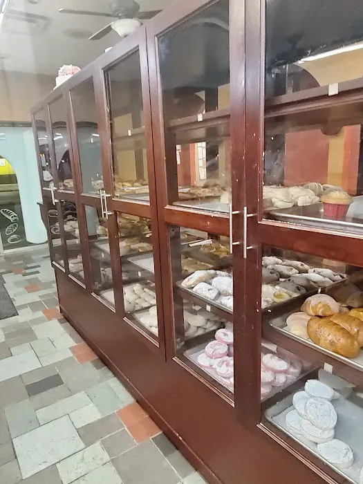 Lupita's Joliet Bakery, Inc Picture 3