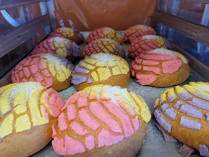 La Colmena Bakery Picture 10