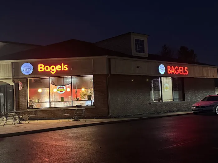 Big Apple Bagels Picture 8