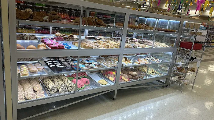 Morales Cake & Bakery Picture 5