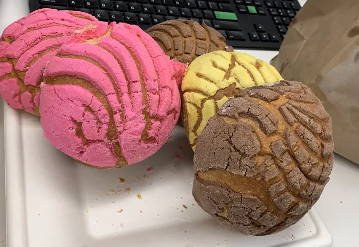 El Chicanito Bakery Picture 1