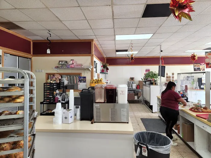 El Chicanito Bakery Picture 6