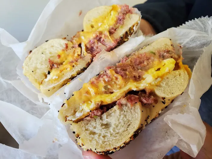 Upper Crust Bagels - Northbrook Picture 10