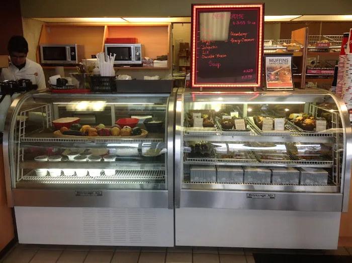 Big Apple Bagels Picture 7