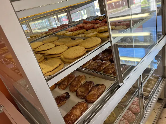 Lupita's Bakery Picture 3