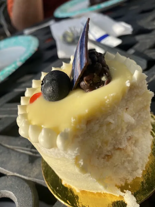 Cocoa Bean Fine Desserts Picture 4