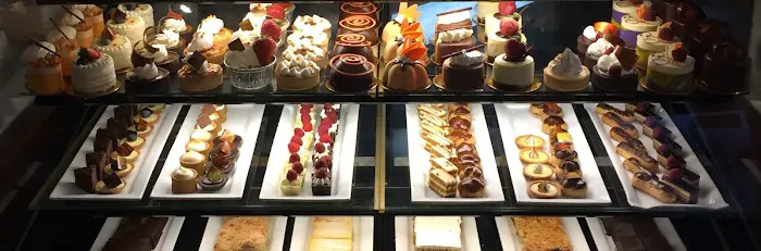 Cocoa Bean Fine Desserts Picture 8