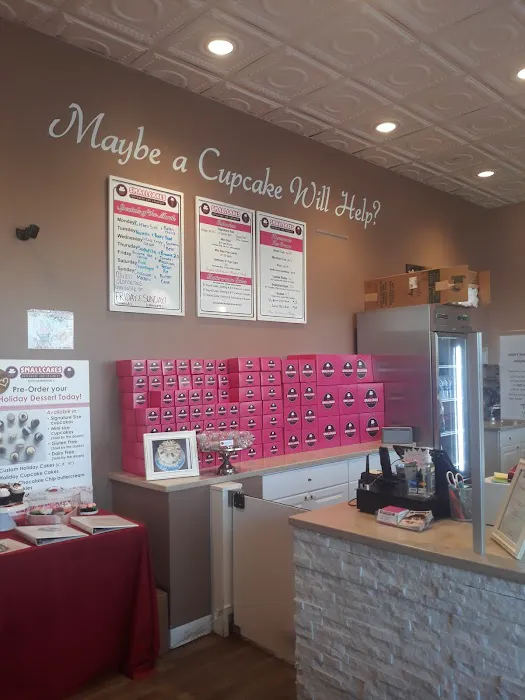 Smallcakes Cupcakery and Creamery Picture 10