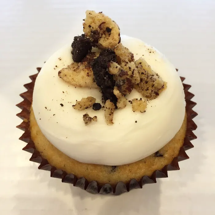 Smallcakes Cupcakery and Creamery Picture 7