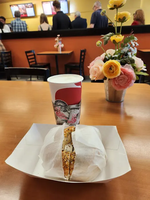 Big Apple Bagels Picture 4