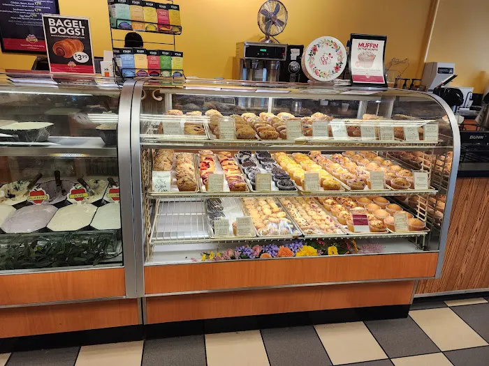 Big Apple Bagels Picture 10