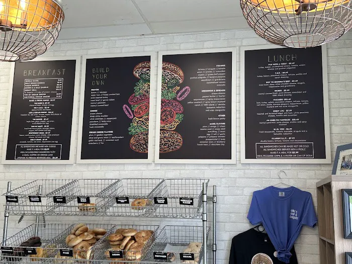 Elle's Deli & Bagels Picture 6
