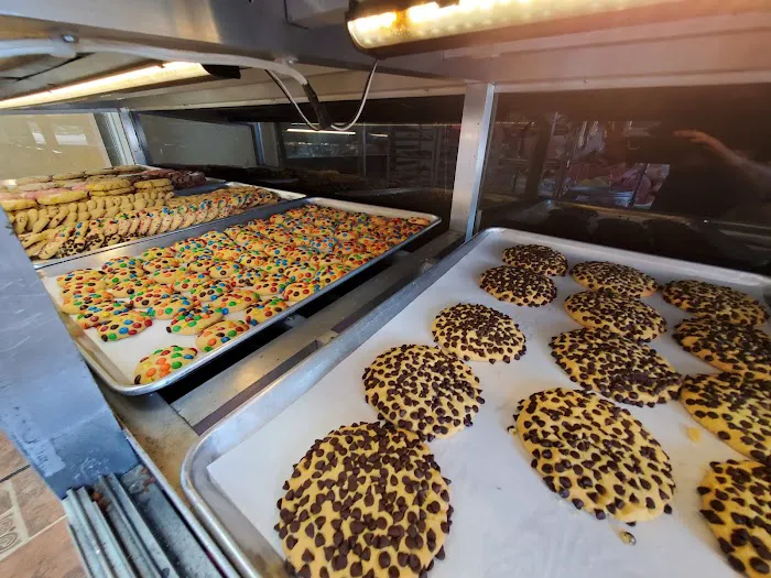 Monse's Bakery Picture 2