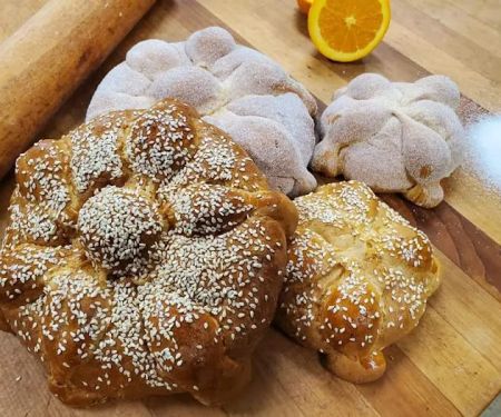 Monse's Bakery