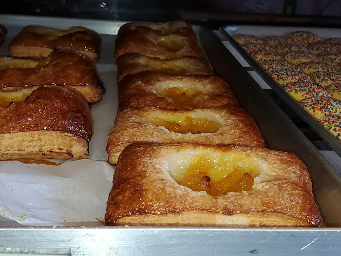 Monse's Bakery Picture 3