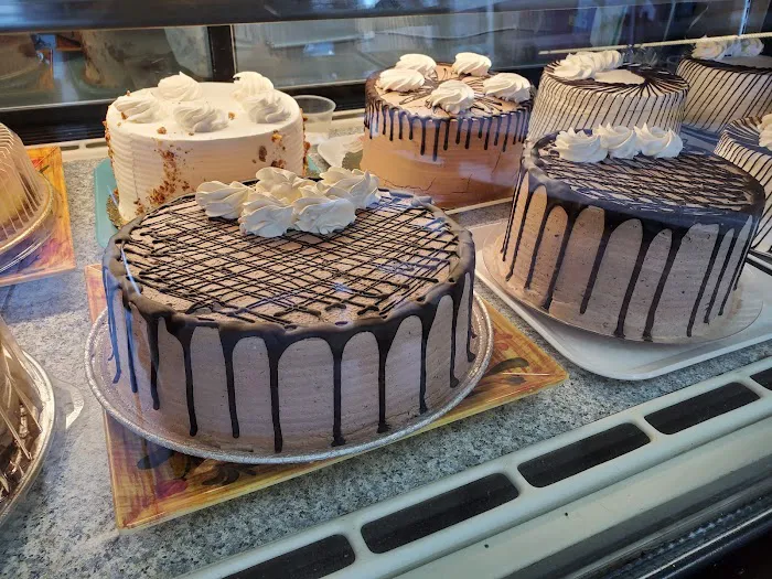 Monse's Bakery Picture 8