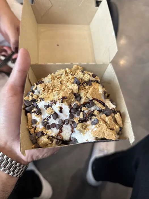 Cinnaholic Picture 3