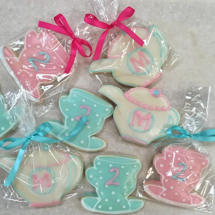 Heidi's Cake & Pastry Picture 4