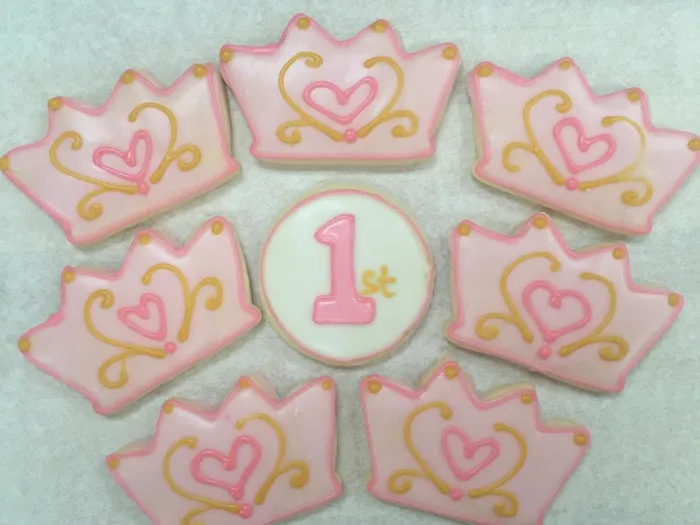 Heidi's Cake & Pastry Picture 10