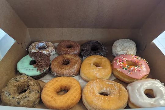 Country Donuts