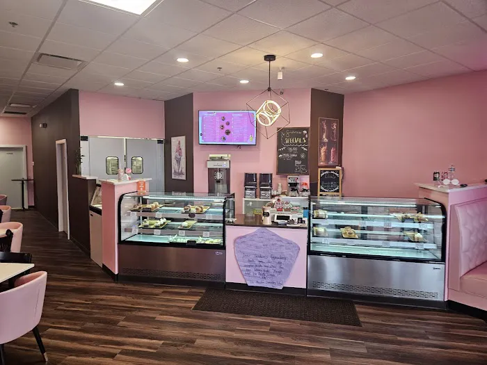 Sunshine’s Cupcakery Picture 3