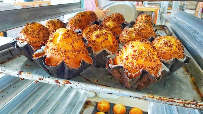 Estrella Bakery Picture 6