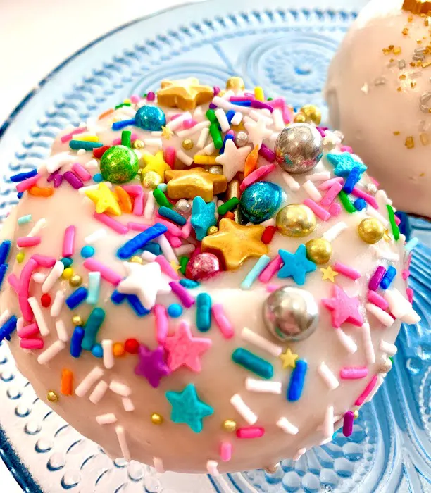 Dip and Sip Donuts Picture 3