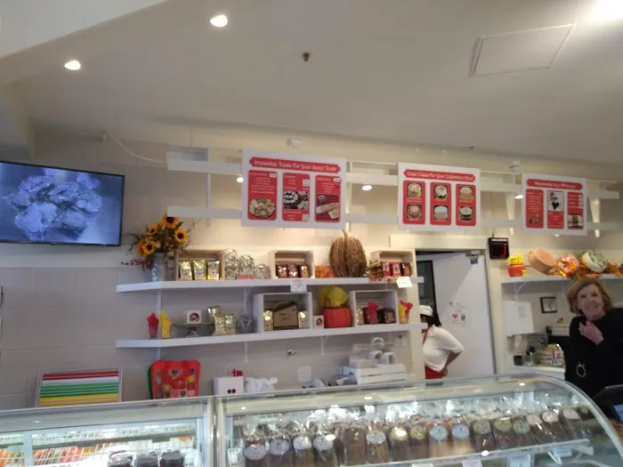 Misericordia Sweet Shoppe Picture 3