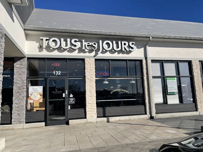 TOUS les JOURS Picture 8