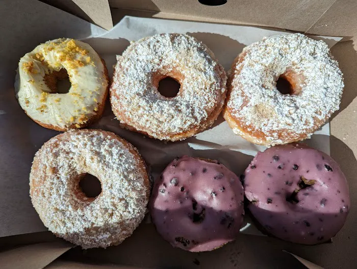 Randy's Donuts Picture 8