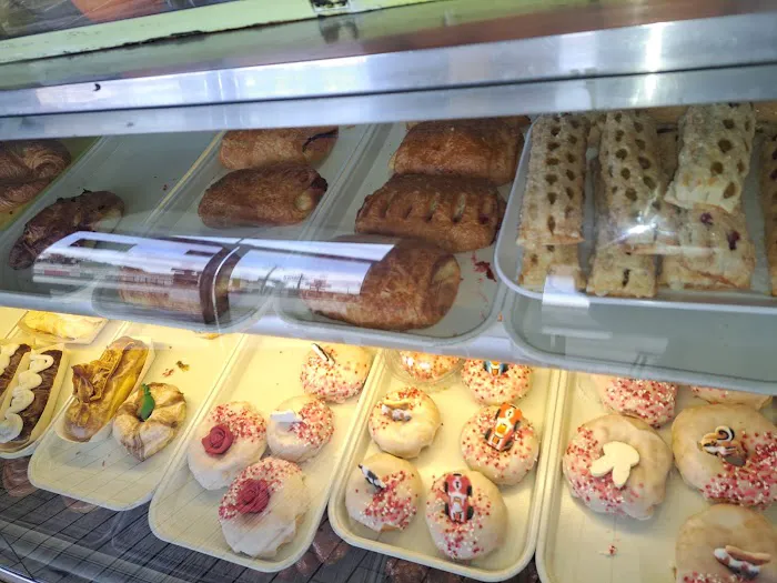 Daily Donuts Picture 3