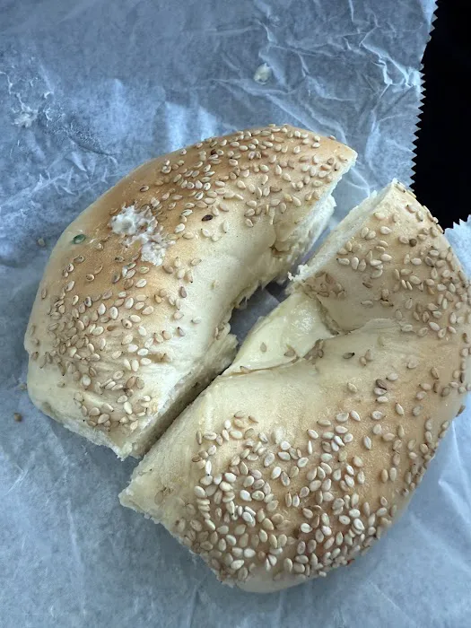 Gems House of Bagels Picture 5