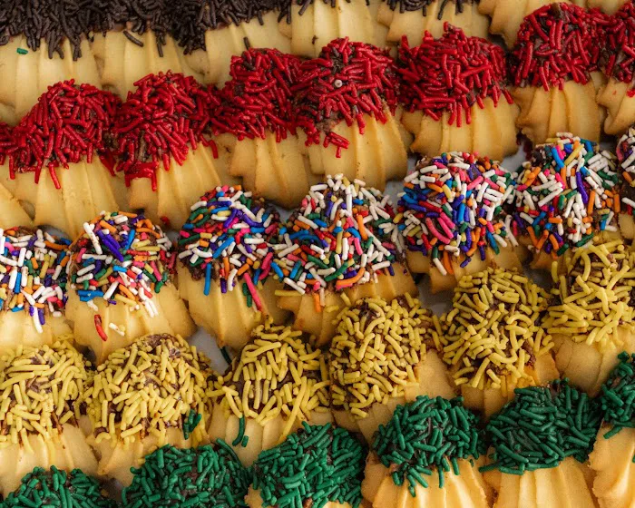 La Rosa's Pastry Shop & Bakery Picture 5