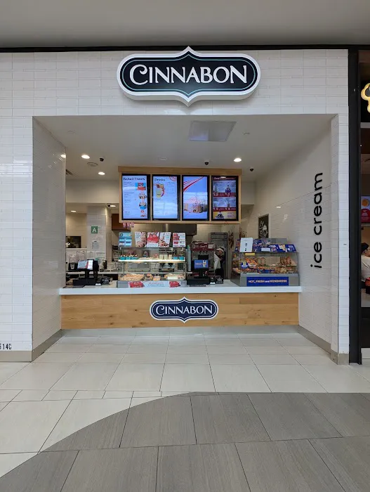 Cinnabon Picture 7