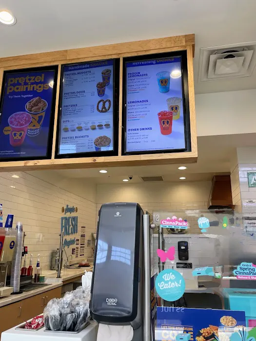 Auntie Anne's Picture 8