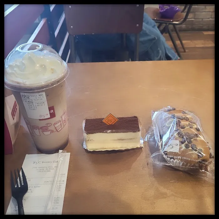 85°C Bakery Cafe - Del Amo Picture 4